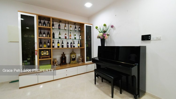 Lowland Terrace (D19), Terrace #197756112